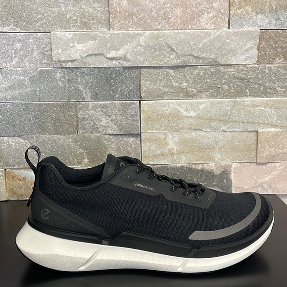 ECCO Women's Biom 2.2 Low Breathru Sneaker - Picture 6 of 11